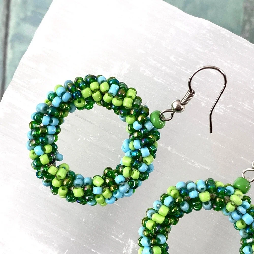 Vintage‎ 80s 90s Beaded Hoop Drop Earrings – Green & Blue Seed Beads Spring